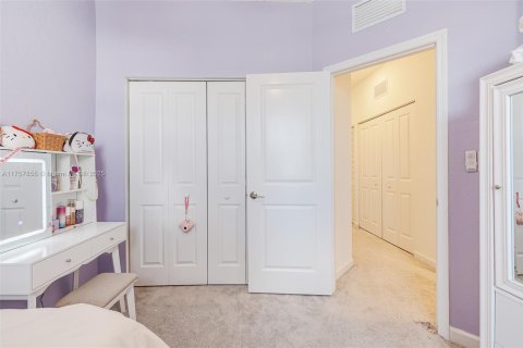 Купить таунхаус в Хомстед, Флорида 3 спальни, 157.66м2, № 1958746 - фото 24