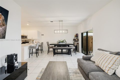 Купить таунхаус в Хомстед, Флорида 3 спальни, 157.66м2, № 1958746 - фото 29