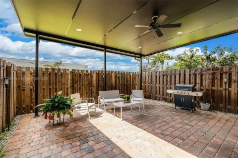 Купить таунхаус в Хомстед, Флорида 3 спальни, 157.66м2, № 1958746 - фото 30