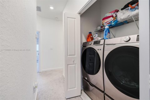 Купить таунхаус в Хомстед, Флорида 3 спальни, 157.66м2, № 1958746 - фото 21