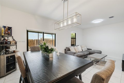 Купить таунхаус в Хомстед, Флорида 3 спальни, 157.66м2, № 1958746 - фото 14