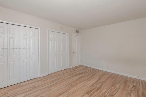 Copropriété à vendre à Hallandale Beach, Floride: 1 chambre, 59.92 m2 № 1867069 - photo 22