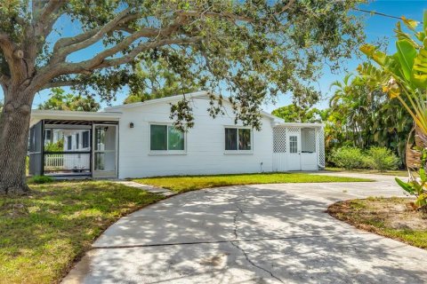 Casa en Saint Pete Beach, Florida 3 dormitorios, 101.45 m2 № 2362434