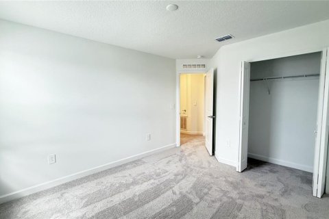 House in Davenport, Florida 4 bedrooms, 216.83 sq.m. № 1837048 - photo 28