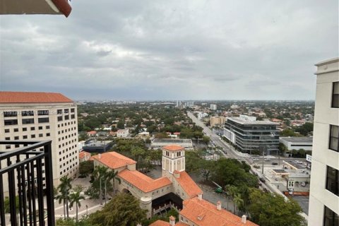 Снять в аренду кондоминиум в Корал-Гейблс, Флорида 2 спальни, 94.76м2, № 1968799 - фото 22