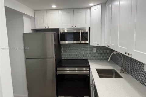 Copropriété à vendre à Miami Beach, Floride: 1 chambre, 54.35 m2 № 1936190 - photo 3