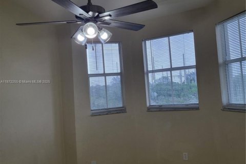 Copropriété à vendre à Homestead, Floride: 2 chambres, 86.4 m2 № 1921301 - photo 13