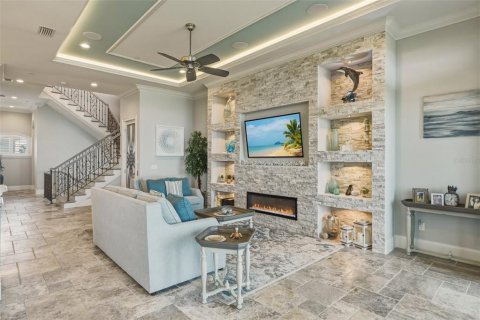 Casa en venta en Palm Coast, Florida, 6 dormitorios, 638.15 m2 № 2358693 - foto 6