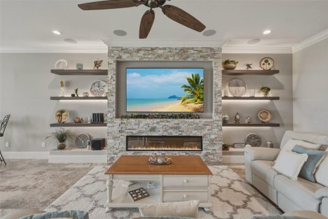 Casa en venta en Palm Coast, Florida, 6 dormitorios, 638.15 m2 № 2358693 - foto 29