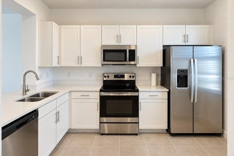 Touwnhouse à louer à Palmetto, Floride: 2 chambres, 104.05 m2 № 2383912 - photo 3