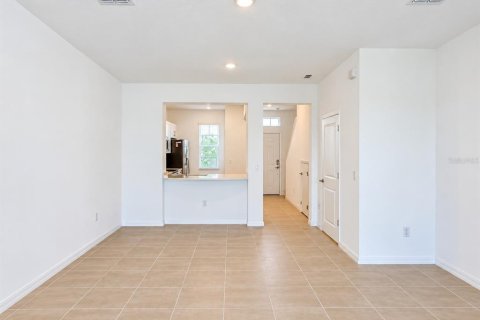 Touwnhouse à louer à Palmetto, Floride: 2 chambres, 104.05 m2 № 2383912 - photo 2