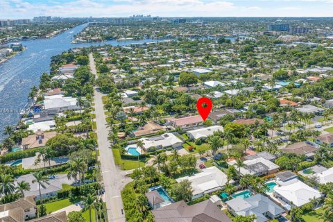 House in Pompano Beach, Florida 2 bedrooms, 158.86 sq.m. № 1948102 - photo 4