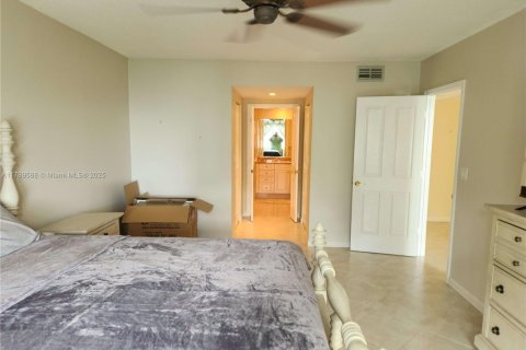 Condominio en alquiler en Hollywood, Florida, 2 dormitorios, 115.94 m2 № 1958906 - foto 12