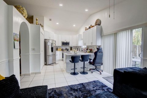 Casa en venta en Pembroke Pines, Florida, 3 dormitorios, 170.75 m2 № 2184813 - foto 7