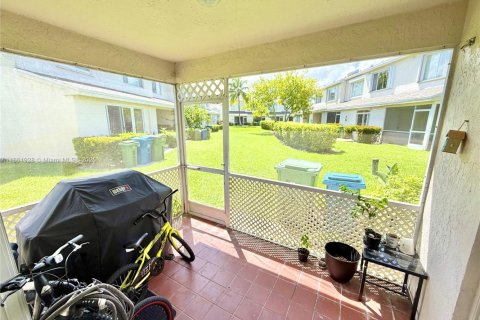 Touwnhouse à louer à Weston, Floride: 2 chambres, 103.12 m2 № 1890465 - photo 24