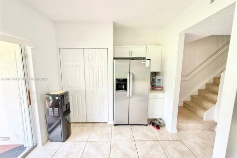 Touwnhouse à louer à Weston, Floride: 2 chambres, 103.12 m2 № 1890465 - photo 21