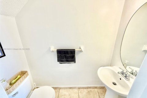 Touwnhouse à louer à Weston, Floride: 2 chambres, 103.12 m2 № 1890465 - photo 28