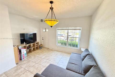 Touwnhouse à louer à Weston, Floride: 2 chambres, 103.12 m2 № 1890465 - photo 11