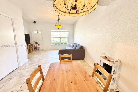 Touwnhouse à louer à Weston, Floride: 2 chambres, 103.12 m2 № 1890465 - photo 15