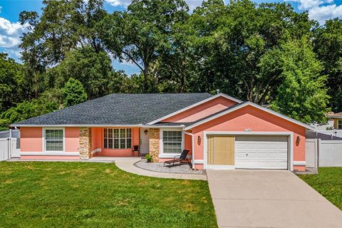 Villa ou maison à vendre à Ocala, Floride: 3 chambres, 157.75 m2 № 1653828 - photo 1