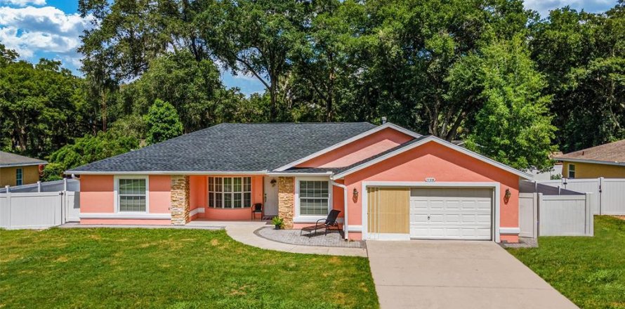 Casa en Ocala, Florida 3 dormitorios, 157.75 m2 № 1653828