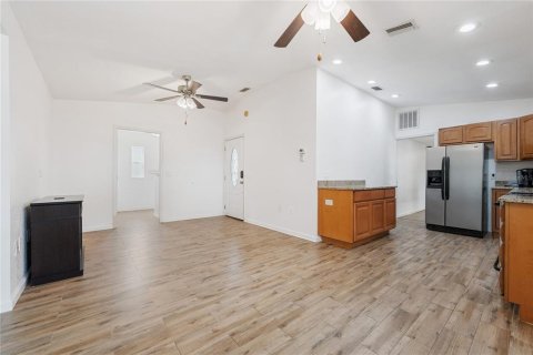 House in Davenport, Florida 2 bedrooms, 115.94 sq.m. № 1784329 - photo 6