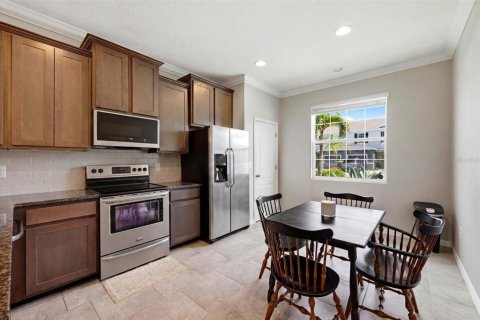 Townhouse in Sarasota, Florida 3 bedrooms, 159.42 sq.m. № 2207411 - photo 11