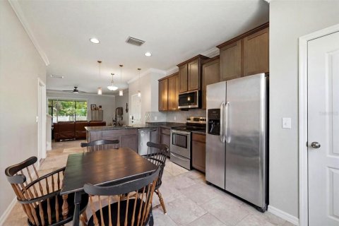 Townhouse in Sarasota, Florida 3 bedrooms, 159.42 sq.m. № 2207411 - photo 13