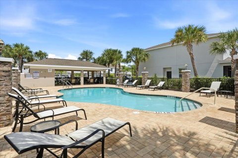 Townhouse in Sarasota, Florida 3 bedrooms, 159.42 sq.m. № 2207411 - photo 4