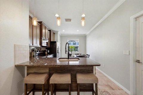 Townhouse in Sarasota, Florida 3 bedrooms, 159.42 sq.m. № 2207411 - photo 10