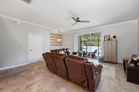Townhouse in Sarasota, Florida 3 bedrooms, 159.42 sq.m. № 2207411 - photo 5