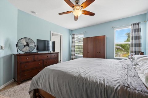 Townhouse in Sarasota, Florida 3 bedrooms, 159.42 sq.m. № 2207411 - photo 16