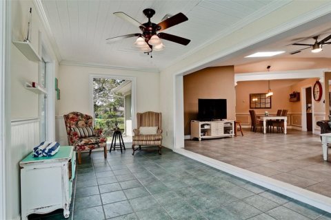 House in Bradenton, Florida 3 bedrooms, 180.79 sq.m. № 2232137 - photo 11