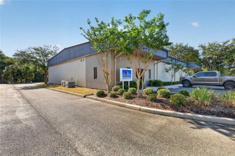 Commercial property in Leesburg, Florida № 2122440 - photo 4