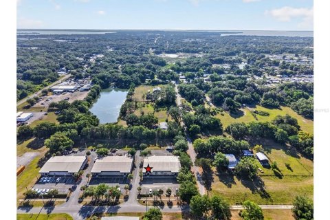 Commercial property in Leesburg, Florida № 2122440 - photo 9