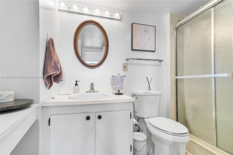 Condo in Aventura, Florida, 2 bedrooms  № 1896452 - photo 6