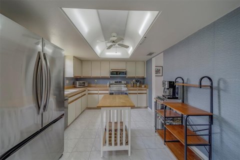 Casa en venta en Pinellas Park, Florida, 2 dormitorios, 117.52 m2 № 1784564 - foto 22