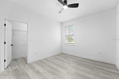 Casa en venta en North Port, Florida, 4 dormitorios, 169.73 m2 № 1833034 - foto 9