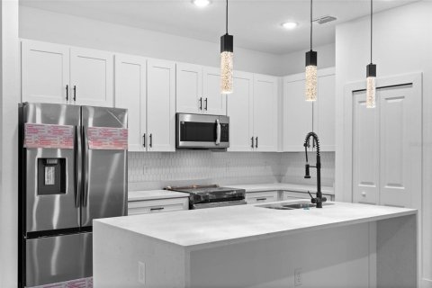 Casa en venta en North Port, Florida, 4 dormitorios, 169.73 m2 № 1833034 - foto 5