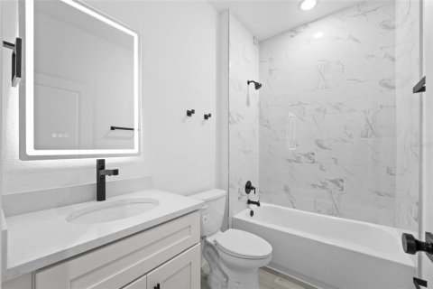 Casa en venta en North Port, Florida, 4 dormitorios, 169.73 m2 № 1833034 - foto 13