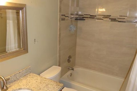 Купить виллу или дом в Тарпон-Спрингс, Флорида 9 комнат, 143.91м2, № 1905052 - фото 13