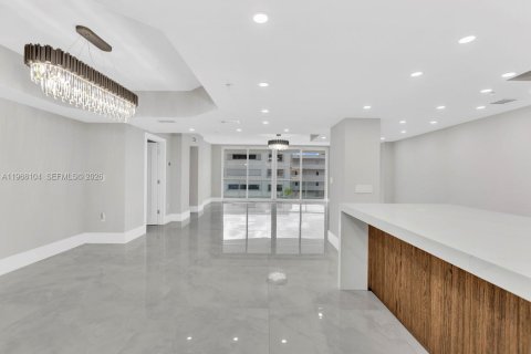 Купить кондоминиум в Дирфилд-Бич, Флорида 3 спальни, 191.01м2, № 2029066 - фото 6