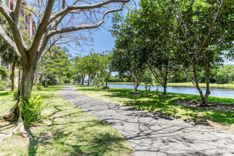 Copropriété à louer à Pompano Beach, Floride: 2 chambres, 129.97 m2 № 2190935 - photo 30