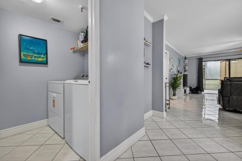 Copropriété à louer à Pompano Beach, Floride: 2 chambres, 129.97 m2 № 2190935 - photo 11