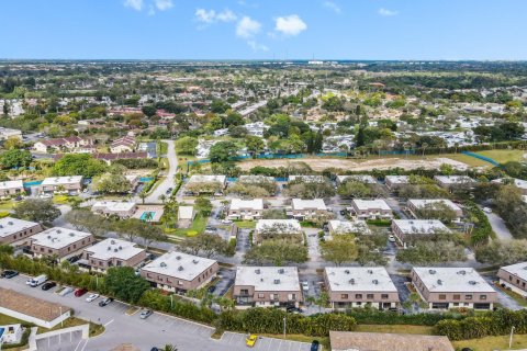 Adosado en venta en Boca Raton, Florida, 3 dormitorios, 147.99 m2 № 1009410 - foto 1