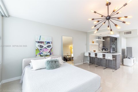 Copropriété à louer à Miami Beach, Floride: 63.36 m2 № 2423065 - photo 15