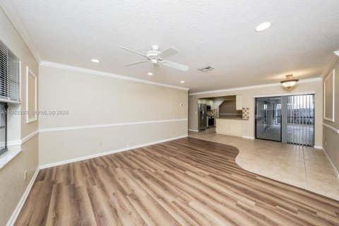 Villa ou maison à louer à Wellington, Floride: 3 chambres, 177.44 m2 № 2055709 - photo 3