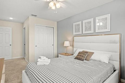 Touwnhouse à vendre à Kissimmee, Floride: 5 chambres, 213.12 m2 № 1626370 - photo 28