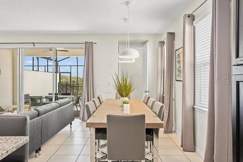 Touwnhouse à vendre à Kissimmee, Floride: 5 chambres, 213.12 m2 № 1626370 - photo 10