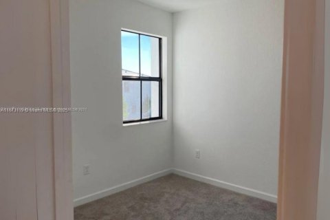 Touwnhouse à vendre à Homestead, Floride: 3 chambres, 129.41 m2 № 1928966 - photo 5